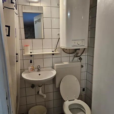 Linda Apartman